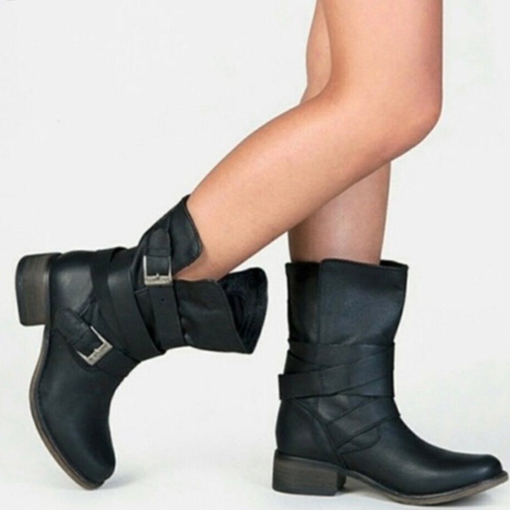 Steve Madden Brewzzer Black Leather Belted Boots